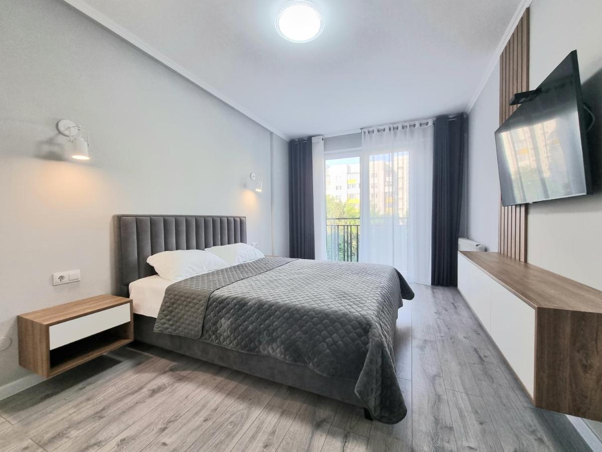 Center, Albisoara Str., 1Bedroom And Living With Balcony Kisinyov Kültér fotó