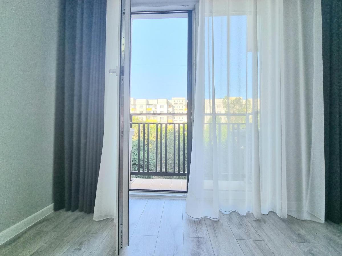 Center, Albisoara Str., 1Bedroom And Living With Balcony Kisinyov Kültér fotó